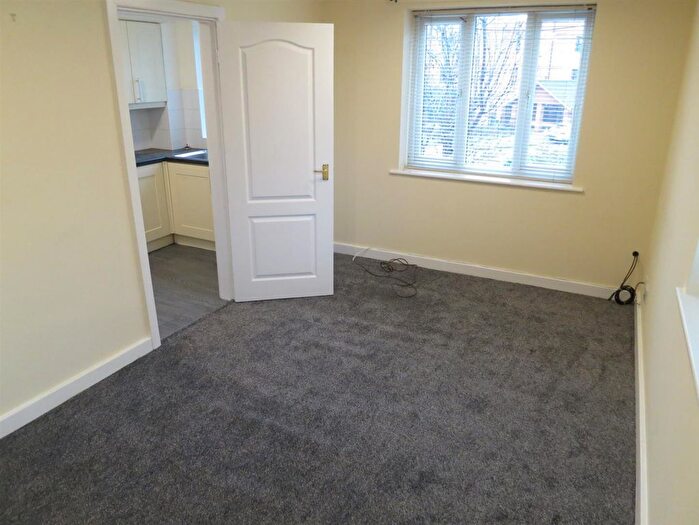 2 Bedroom Flat To Rent In Candleford Road, Withington, M20
