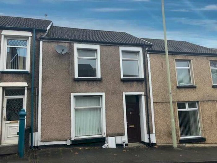 3 Bedroom Semi-Detached House To Rent In Llantrisant Road, Graig, Pontypridd, CF37