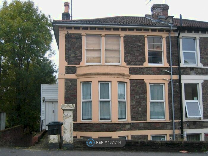 2 Bedroom Flat To Rent In Cromwell Road, St. Andrews, Bristol, BS6