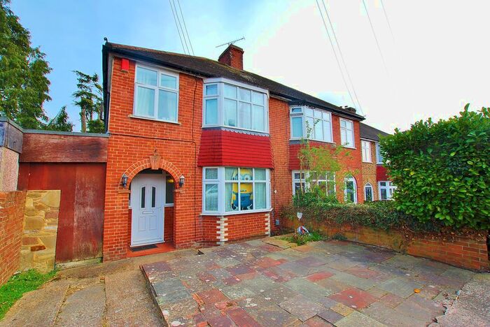 5 Bedroom Semi-Detached House To Rent In Rydes Hill Road, Guildford, GU2