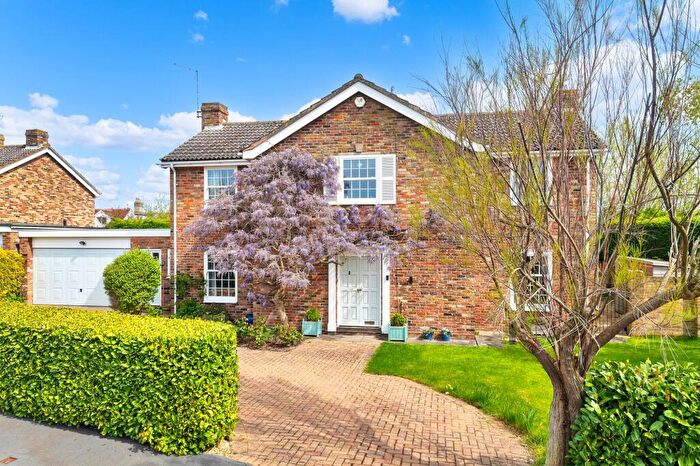 5 Bedroom Detached House For Sale In Wimbridge Close, Wimpole, SG8