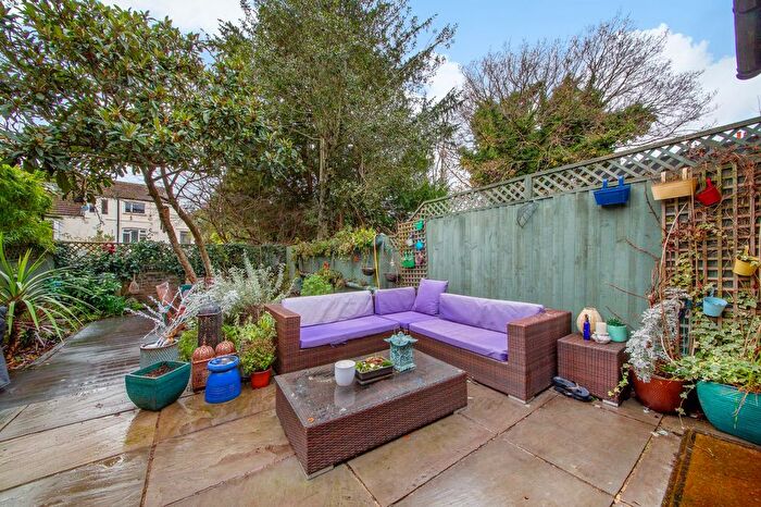 5 Bedroom Terraced House To Rent In Fernwood Avenue, Wandsworth Common, SW16
