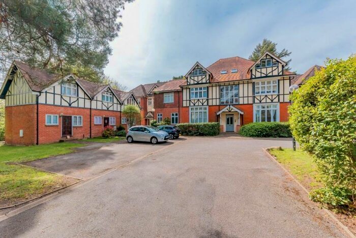 1 Bedroom Flat To Rent In North Minden House, Deepcut Bridge Road, Camberley, Surrey, GU16