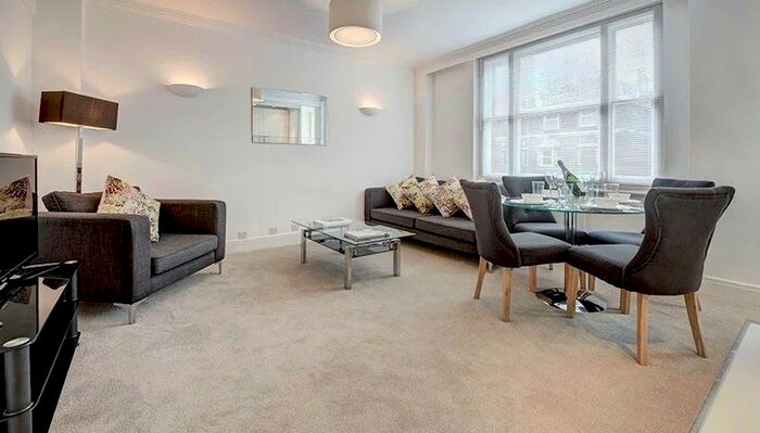 2 Bedroom Flat To Rent In Hill Street, London, W1J