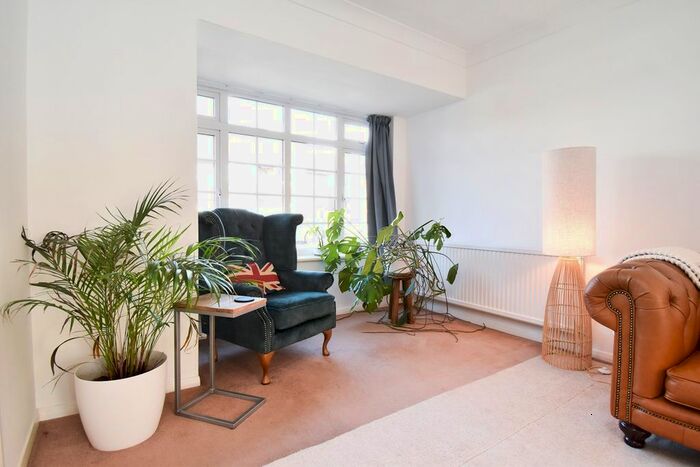 3 Bedroom Terraced House For Sale In Trenchard Close, Hersham Village, KT12