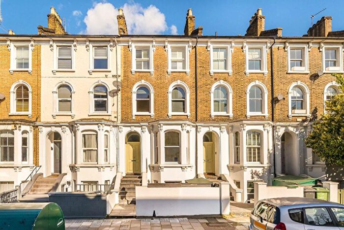 1 Bedroom Flat For Sale In Landor Road, Clapham, SW9