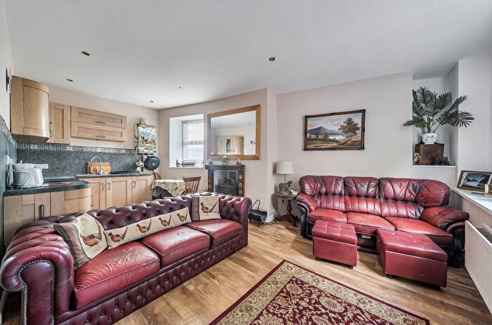 3 Bedroom End Terrace House For Sale In Bitton Park Road, Teignmouth, Devon, TQ14