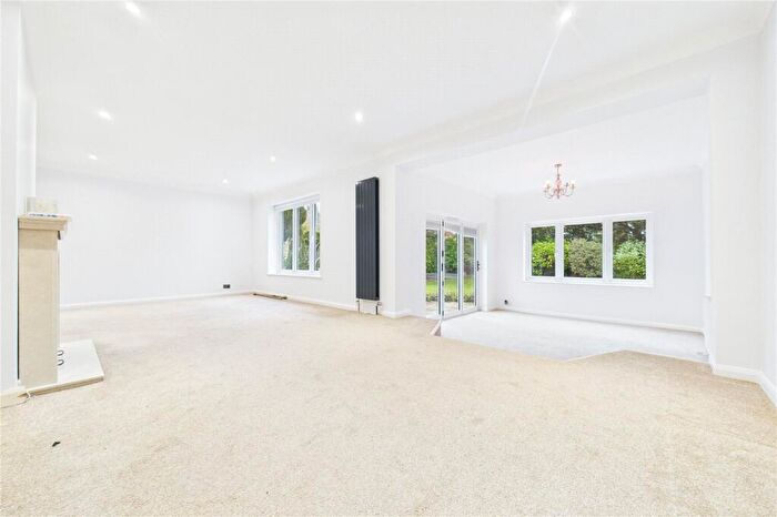 5 Bedroom Detached House For Sale In Ash Lane, Burghfield Common, Reading, Berkshire, RG7