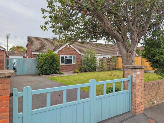 3 Bedroom Semi-Detached Bungalow For Sale In Rectory Road, Upton-Upon-Severn, Worcester, WR8