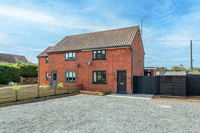 2 Bedroom Semi-Detached House For Sale In Church Road, Snape, IP17