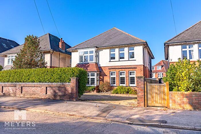 4 Bedroom Detached House For Sale In Queens Park South Drive, Queens Park, BH8