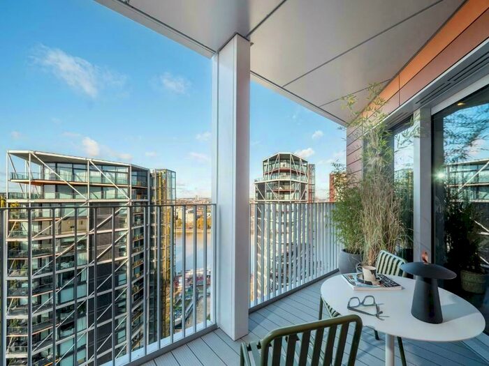 Studio To Rent In Nine Elms Lane, London, SW11