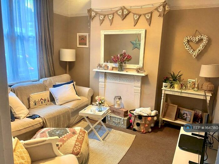 2 Bedroom Terraced House To Rent In Prescot Street, Chester, CH2