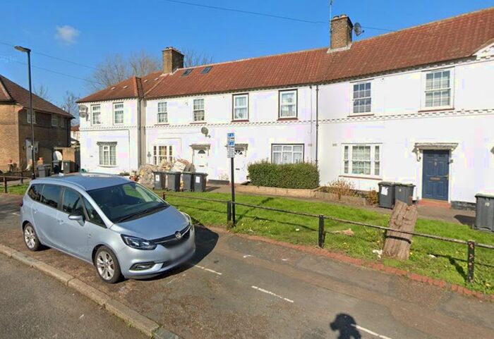 2 Bedroom Semi-Detached House To Rent In Courtman Road, London, N17