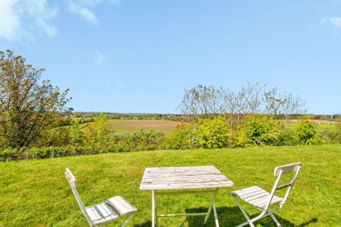 2 Bedroom Flat For Sale In Elm Green Close, Worcester, WR5