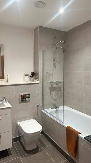 1 Bedroom Flat For Sale In Furness Quay, Salford, M50