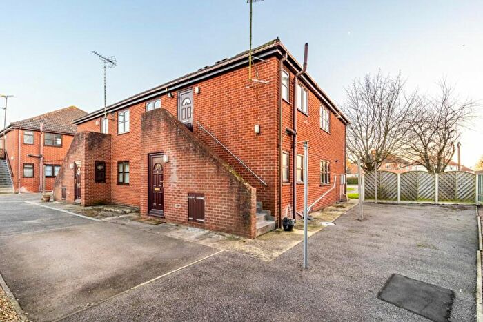 2 Bedroom Flat To Rent In May Court, Boston, PE20