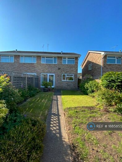 3 Bedroom Semi-Detached House To Rent In Greenslade Gardens, Nailsea, Bristol, BS48