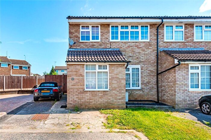 3 Bedroom End Of Terrace House To Rent In Heather Court, Chelmsford, Essex, CM1