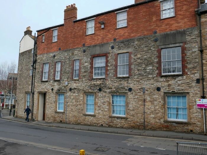 1 Bedroom Flat To Rent In South Street, Yeovil, BA20