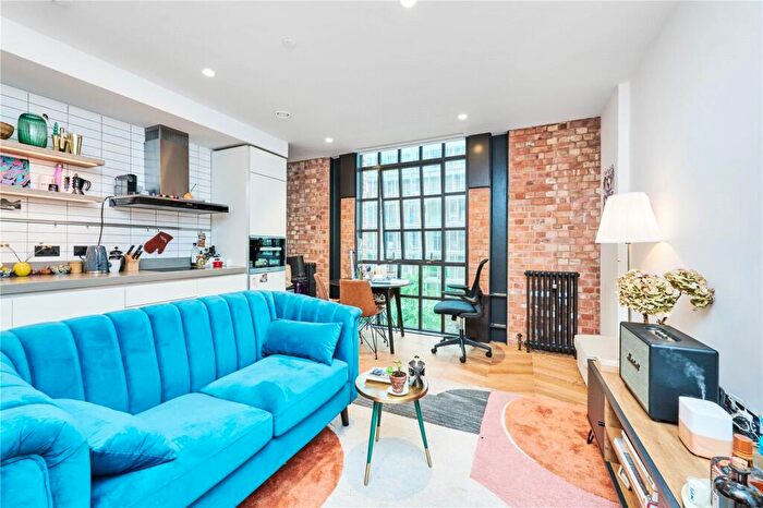 Apartment To Rent In Switch House West, Battersea Power Station, London, SW11