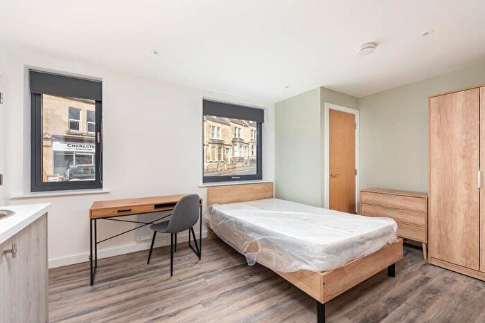 Studio To Rent In Livingstone Road, Bath, Somerset, BA2