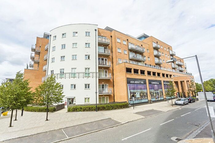 1 Bedroom Flat To Rent In Whitestone Way, Peebles Court, CR0