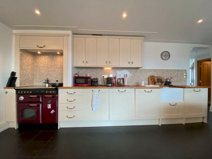 2 Bedroom Penthouse To Rent In Blue Apartments, Leeds City Centre, LS1