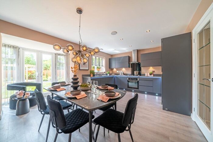 4 Bedroom Detached House For Sale In Station Road, Carlton, Selby, North Yorkshire, DN14