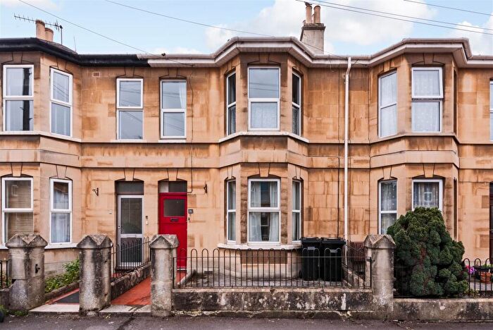 4 Bedroom Terraced House To Rent In Victoria Road, Bath, BA2