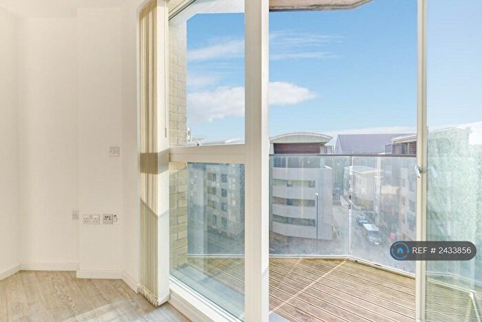 1 Bedroom Flat To Rent In Embankment House, Brighton, BN1