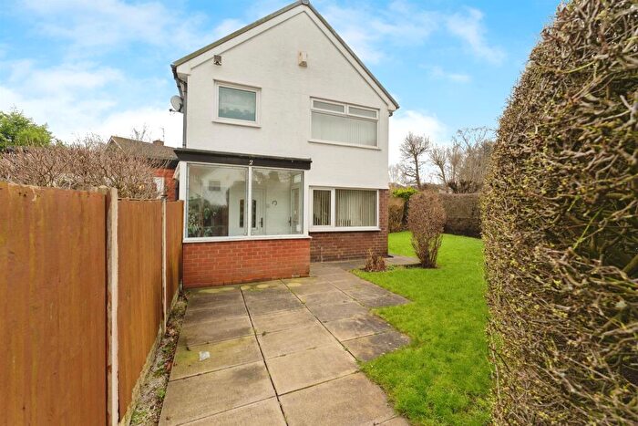 3 Bedroom Semi Detached House For Sale In Nursery Close, Oxton, Prenton, CH43