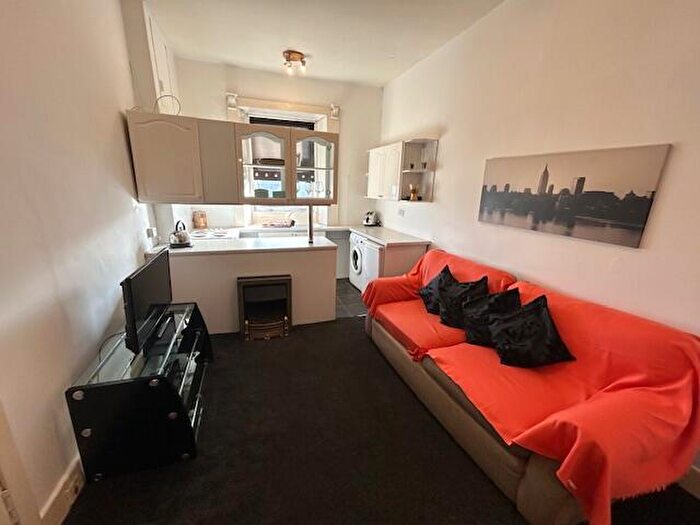 1 Bedroom Flat To Rent In Pollokshaws Road, Shawlands, Glasgow, G41