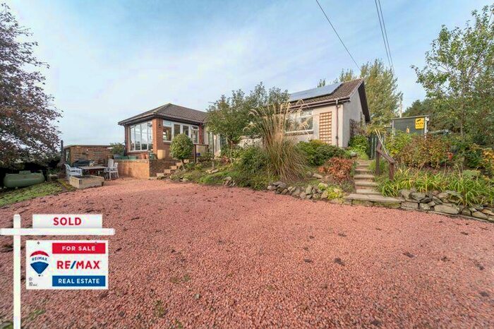 3 Bedroom Detached Bungalow For Sale In The Bungalow, Langleas Farm, Oakley, KY12