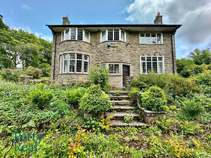 4 Bedroom Detached House For Sale In Gisburn Road, Barrowford, BB9