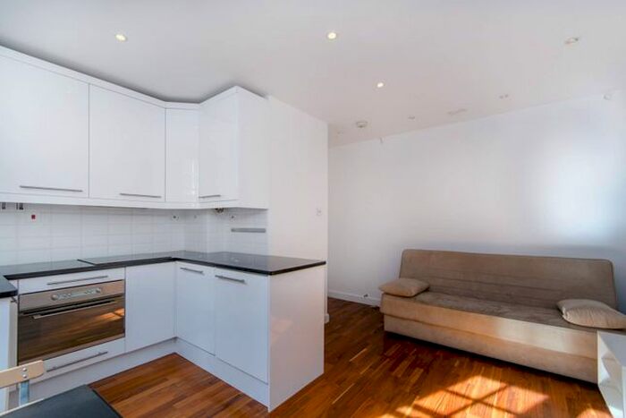 1 Bedroom Flat To Rent In Regency Street, Westminster, London, SW1P