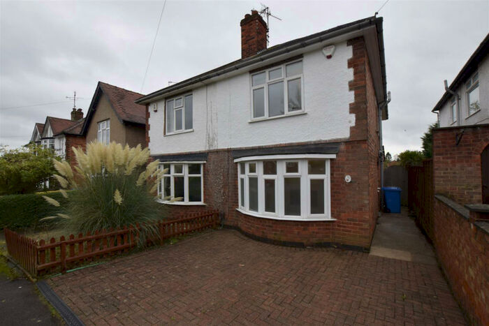 3 Bedroom Semi-Detached House To Rent In Brayfield Road, Littleover, Derby, Derbyshire, DE23