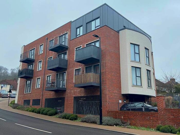 1 Bedroom Flat To Rent In Rutland Street, High Wycombe, HP11