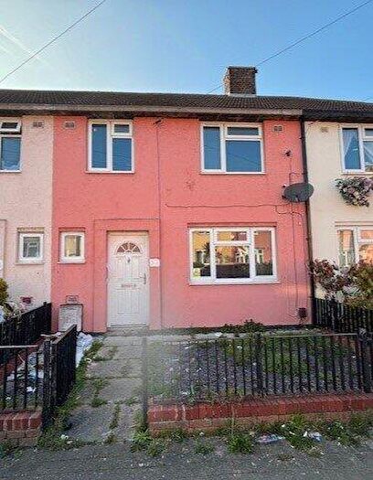 3 Bedroom Terraced House To Rent In Guildford Street, Grimsby, Lincolnshire, DN32