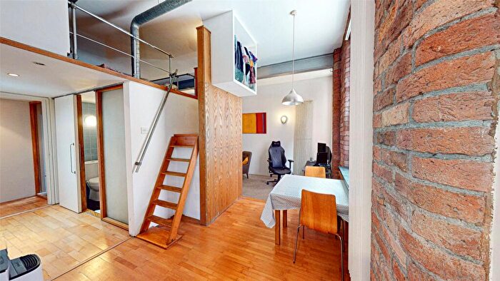 1 Bedroom Apartment For Sale In Sallys Yard, Hulme Street, M1