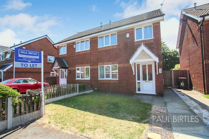 3 Bedroom Semi-Detached House To Rent In Ampney Close, Eccles, Manchester, M30
