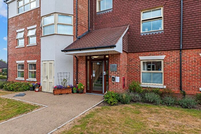 2 Bedroom Retirement Property For Sale In Colgate House, Durrants Drive, Durrants Village, Faygate, West Sussex, RH12