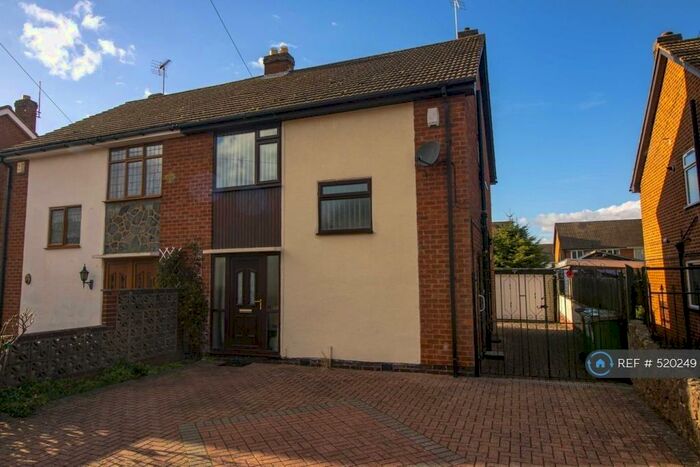 3 Bedroom Semi-Detached House To Rent In Jubille Drive, Leicester, LE3
