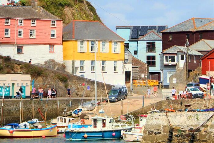 4 Bedroom Semi-Detached House For Sale In The Cliff, Mevagissey, PL26
