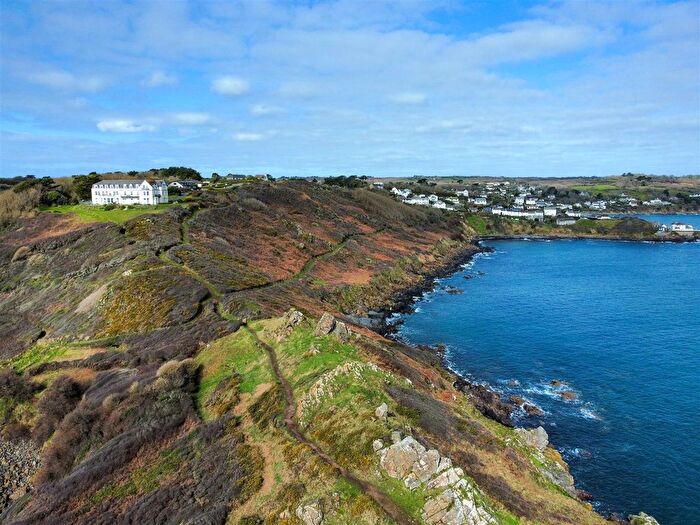 1 Bedroom Flat For Sale In Coverack, Helston, TR12