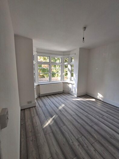 3 Bedroom Terraced House To Rent In St.James Road, Mitcham, CR4