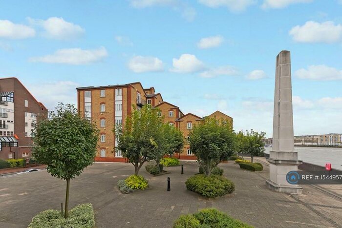 4 Bedroom Flat To Rent In Pennington Court, London, SE16