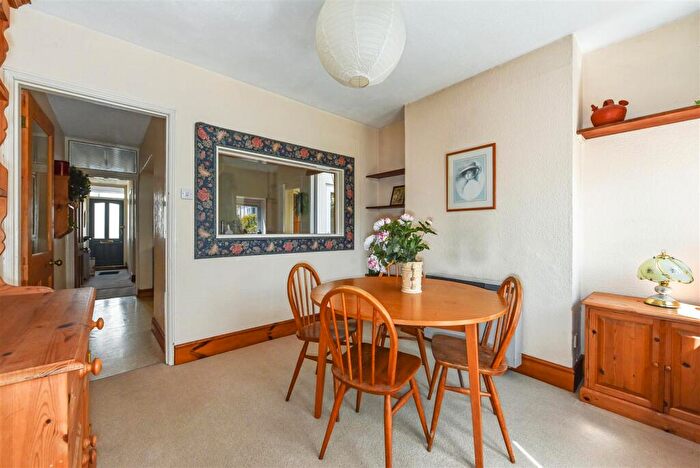 2 Bedroom End Of Terrace House For Sale In Caledonian Road, Chichester, PO19