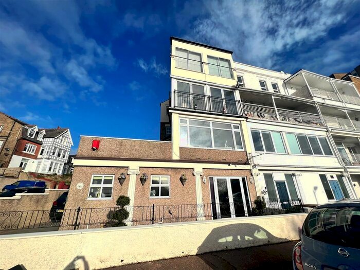 2 Bedroom Flat To Rent In The Leas, Westcliff-On-Sea, SS0