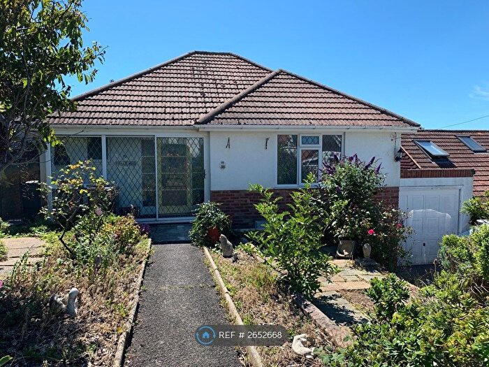 2 Bedroom Bungalow To Rent In Oaklands Avenue, Saltdean, Brighton, BN2